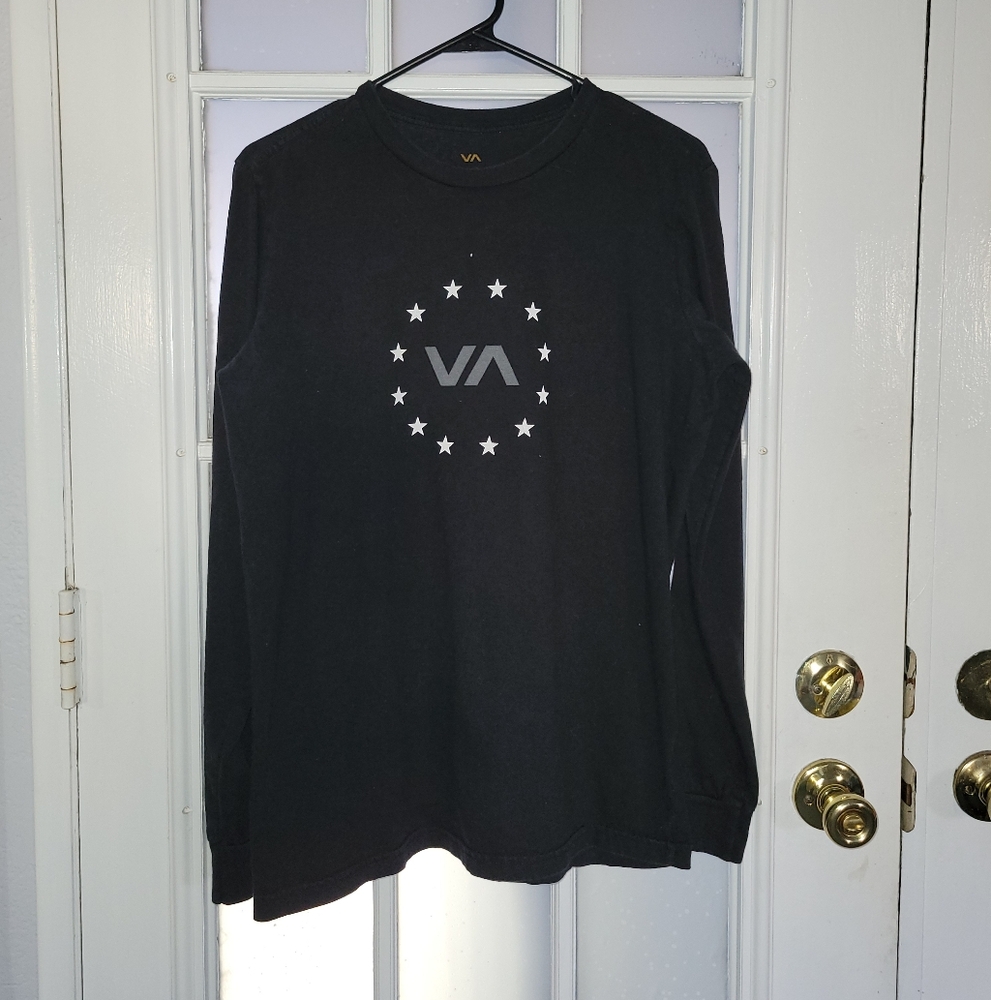 {SOLD} RVCA Long Sleeve